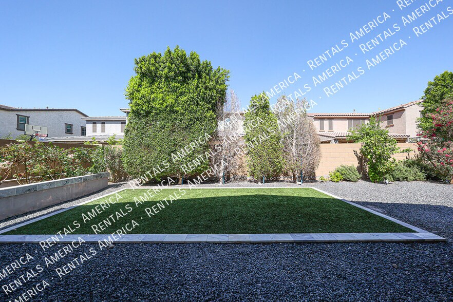 Building Photo - 248 E Desert Broom Dr