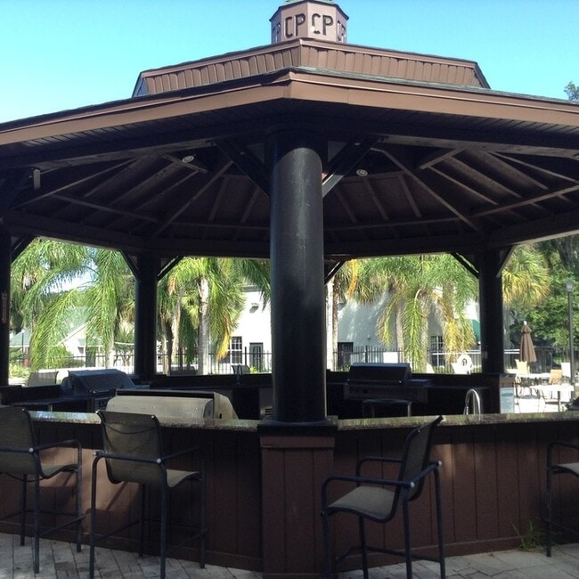 Building Photo - 1 bedroom/1 bath Gated Community in Metrowest!!