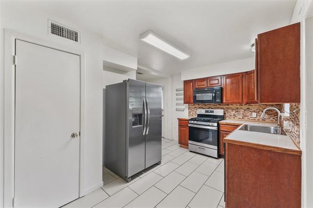 Building Photo - 3123 San Lucas Ave