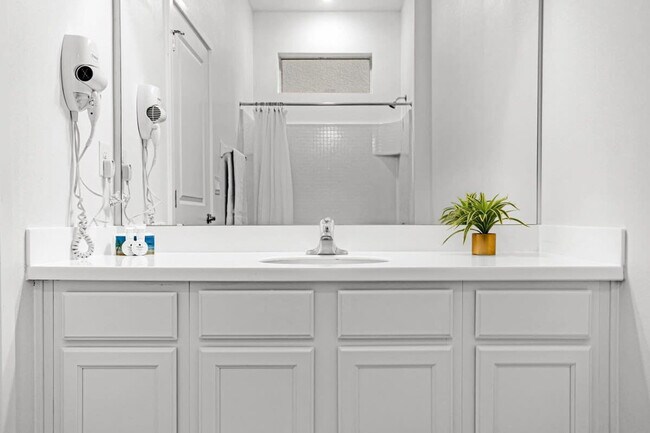 Building Photo - 262 Marcello Blvd