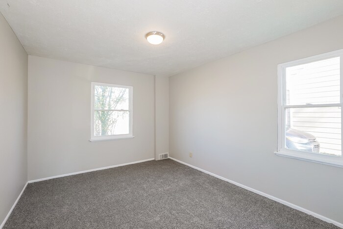 Building Photo - 26900 Zeman Ave