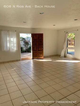 Building Photo - 608 N Rios Ave