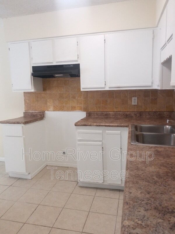 Building Photo - 3431 Club Bridge Dr