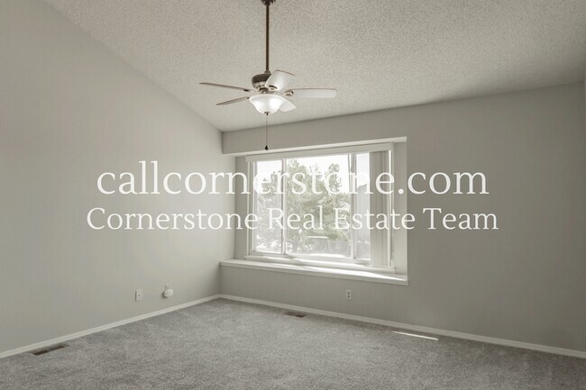 Building Photo - 6650 Chantilly Pl