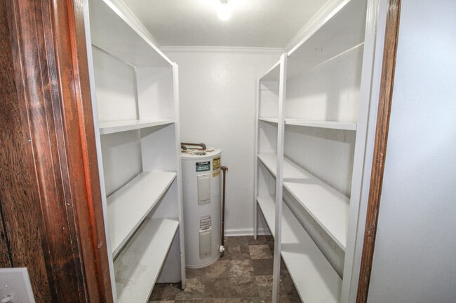 Building Photo - 6228 Rocky Ford Rd