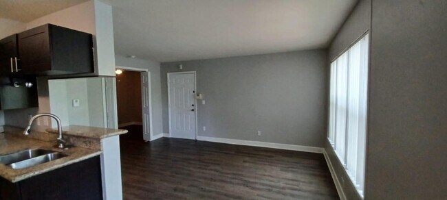 Building Photo - 3969 NW 87th Ave