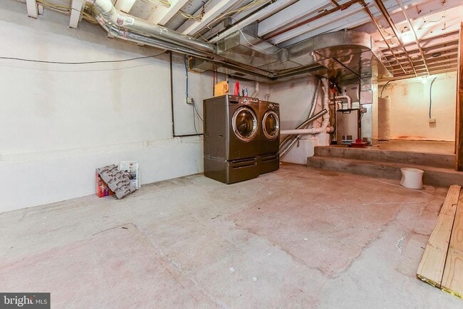 Building Photo - 2012 Carpenter St