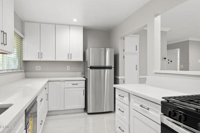 Building Photo - 910 Seaside Ct