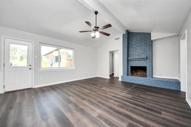 Building Photo - 10602 Raydell Dr