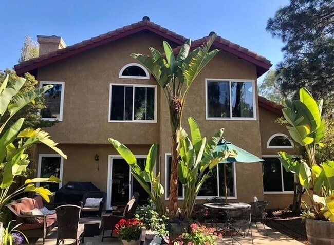 Building Photo - 3 Bedroom 2.5 Bath Arbors Home