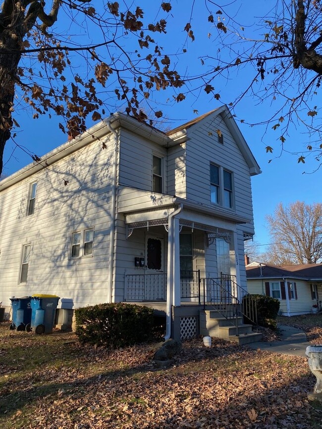 Building Photo - 123 Teckla Ave