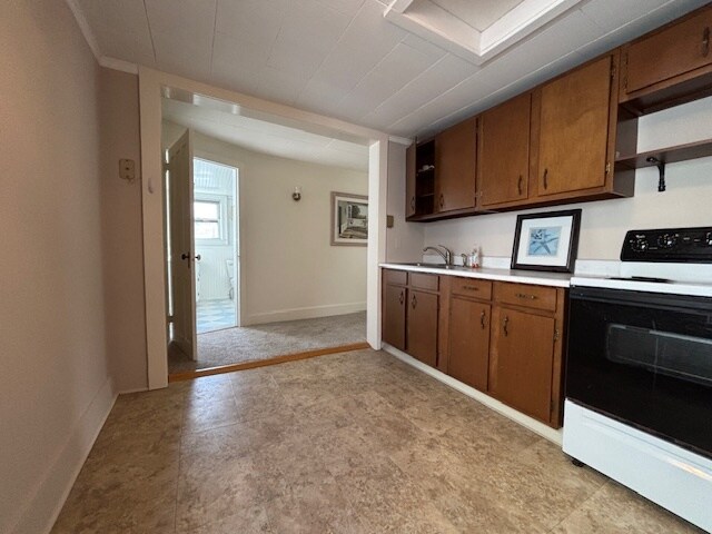 Building Photo - 16 Kinderhook St