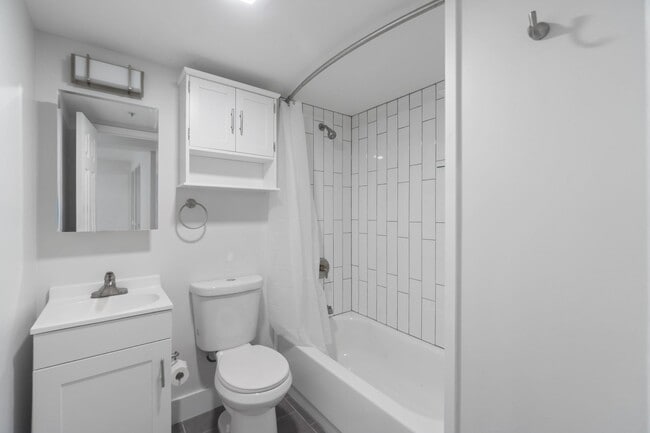 Building Photo - 6107 JFK Blvd E