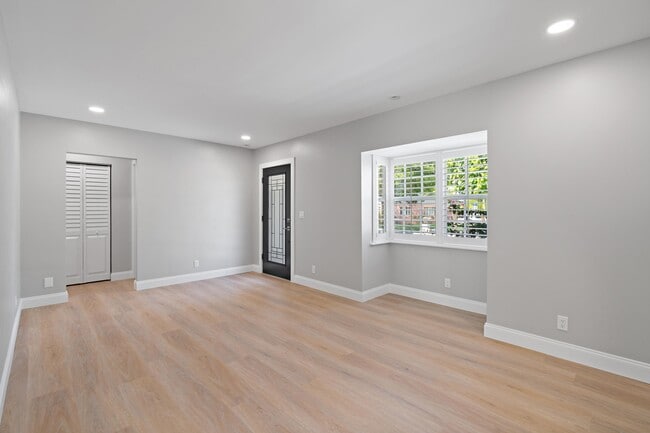 Building Photo - 3600 Westview Ave