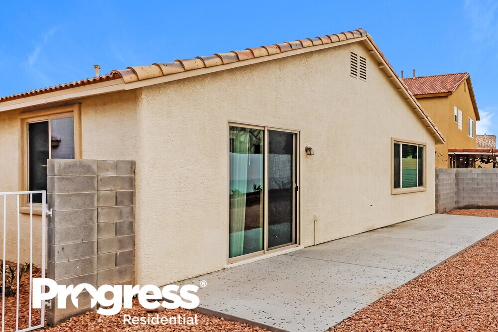 Building Photo - 681 Fontayne Ave