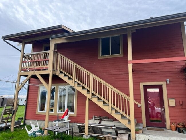 Building Photo - Marilann CT