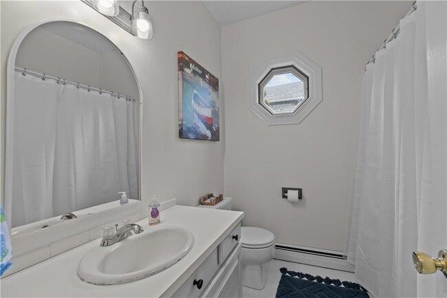 Building Photo - 65 Kingston Ave