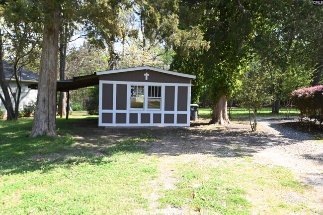 Building Photo - 217 Forest Bickley Rd