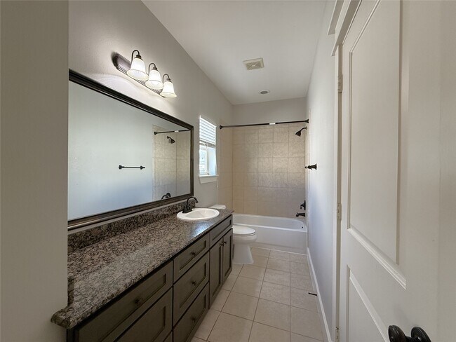 Building Photo - 5237 Center St