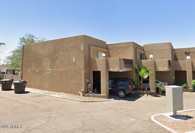 Primary Photo - 3539 E Palm Ln