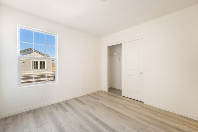 Building Photo - Brand New 2025 Home with 3 bedrooms,  3 ba...