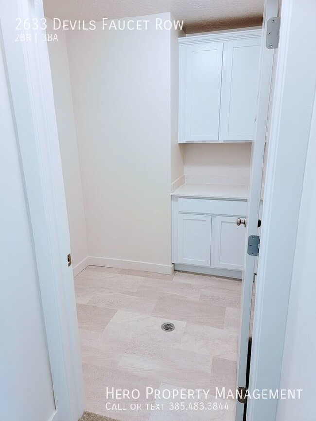 Building Photo - Stunning BRAND NEW Townhomes!