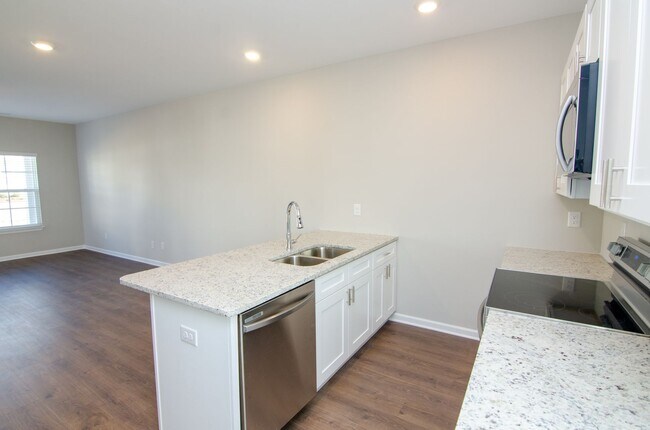 Building Photo - North Columbia Rental