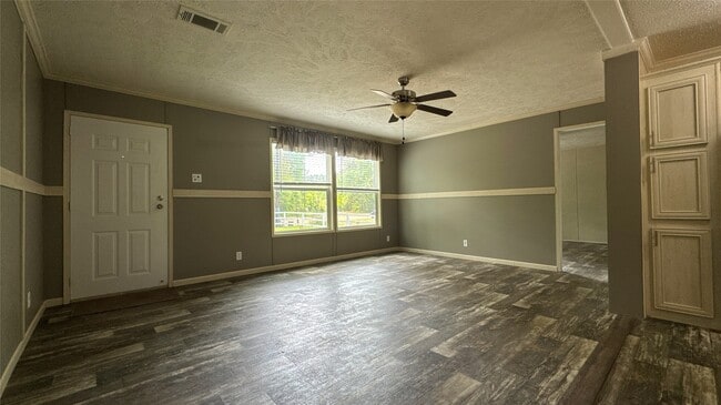 Building Photo - 7865 Pinecone Ln