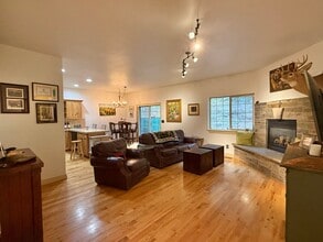 Building Photo - 278 Eagle Bend Dr