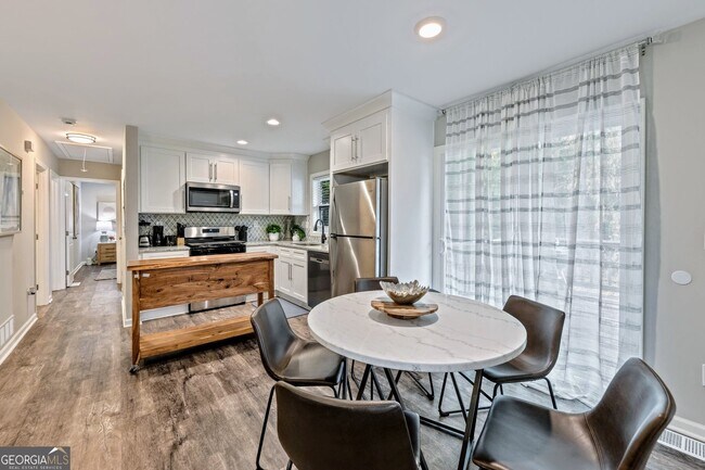 Building Photo - 3590 Ponderosa Ln