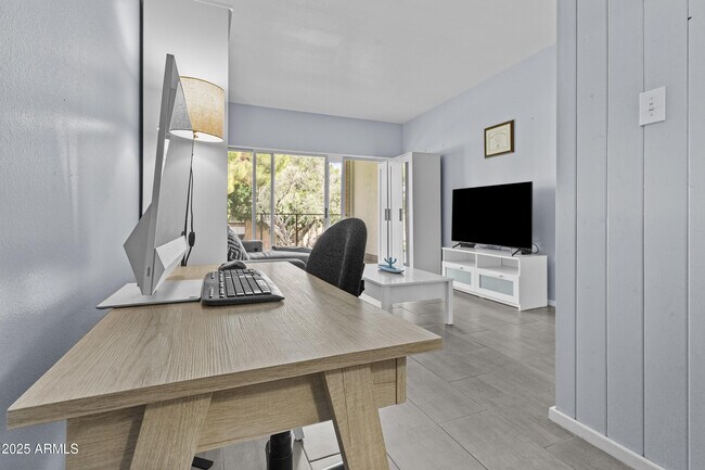 Building Photo - 6125 E Indian School Rd