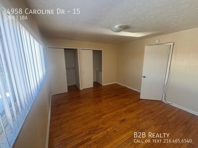 Building Photo - 4958 Caroline Dr