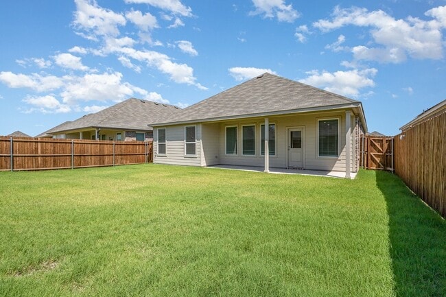Building Photo - 545 Ml Trce Wy