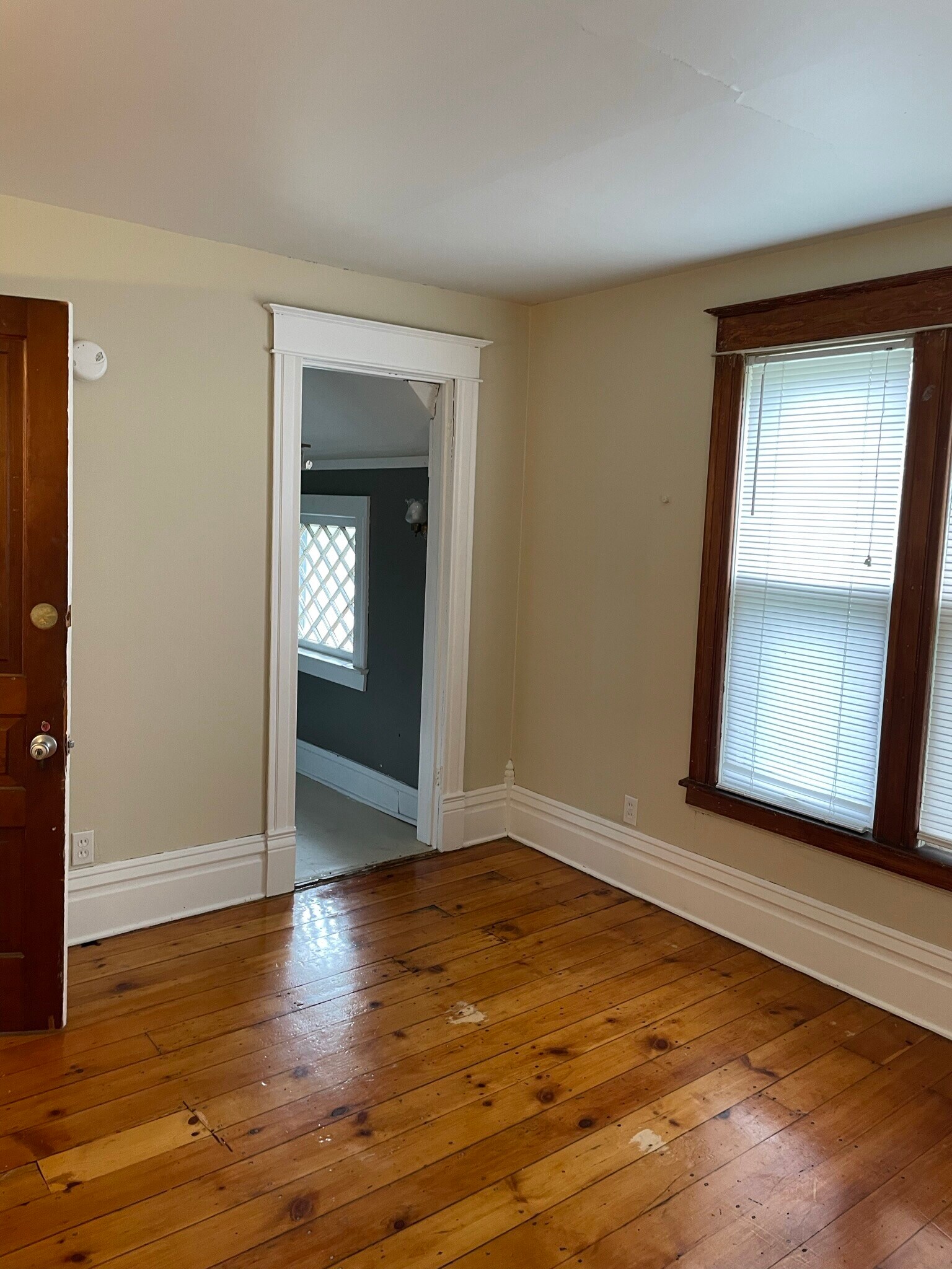 Building Photo - 607 Minor Ave