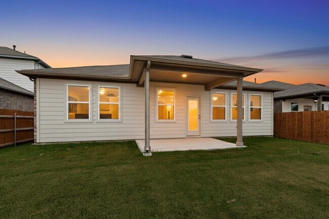 Building Photo - 1204 Purple Martin Dr