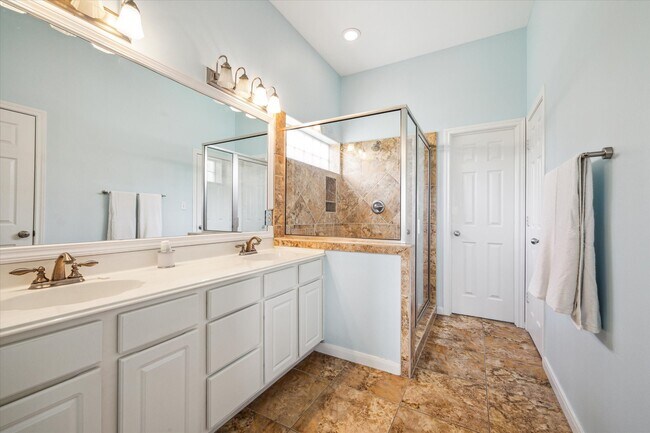 Building Photo - 4015 War Chest Ct
