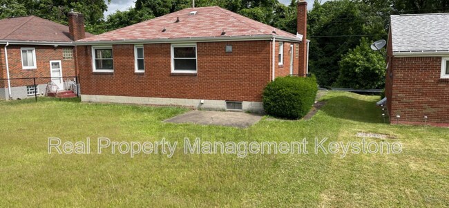 Building Photo - 910 9th St