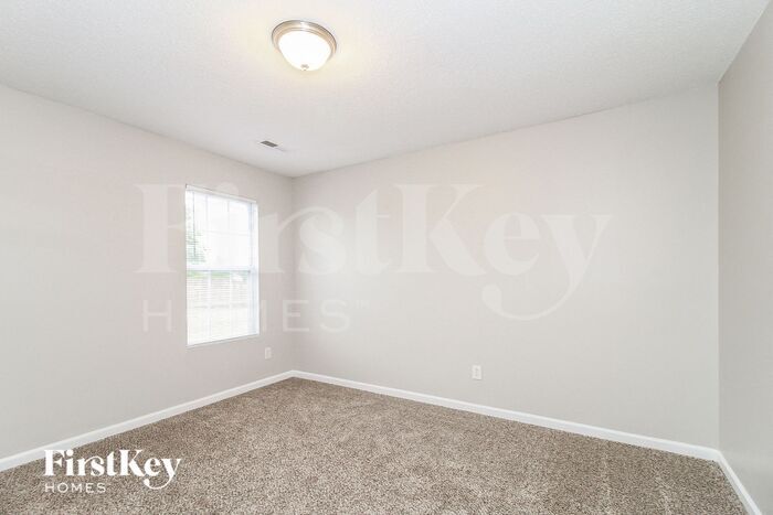 Building Photo - 355 Creekview Dr