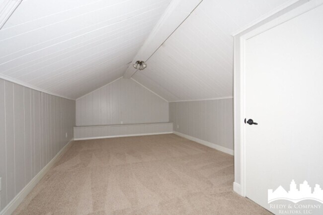 Building Photo - 1264 Yorkshire Dr