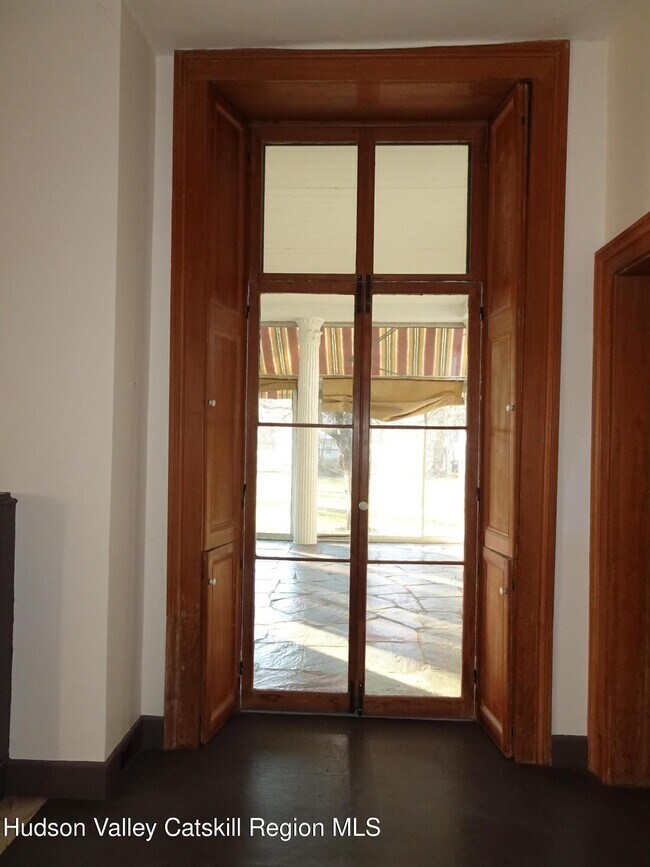 Building Photo - 549 NY-23B