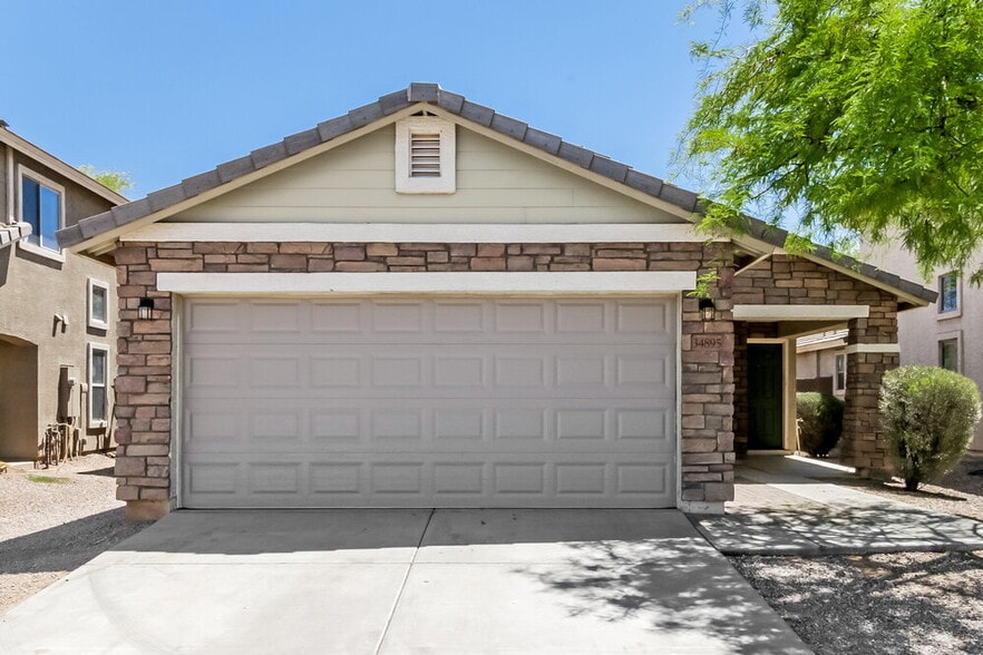 Primary Photo - 34895 N Open Range Dr