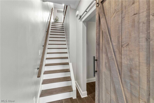 Building Photo - 2130 W 42nd St