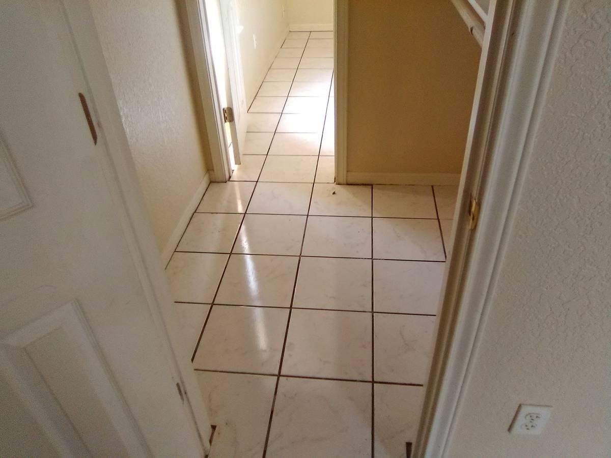 Building Photo - 2903 cantabrian dr