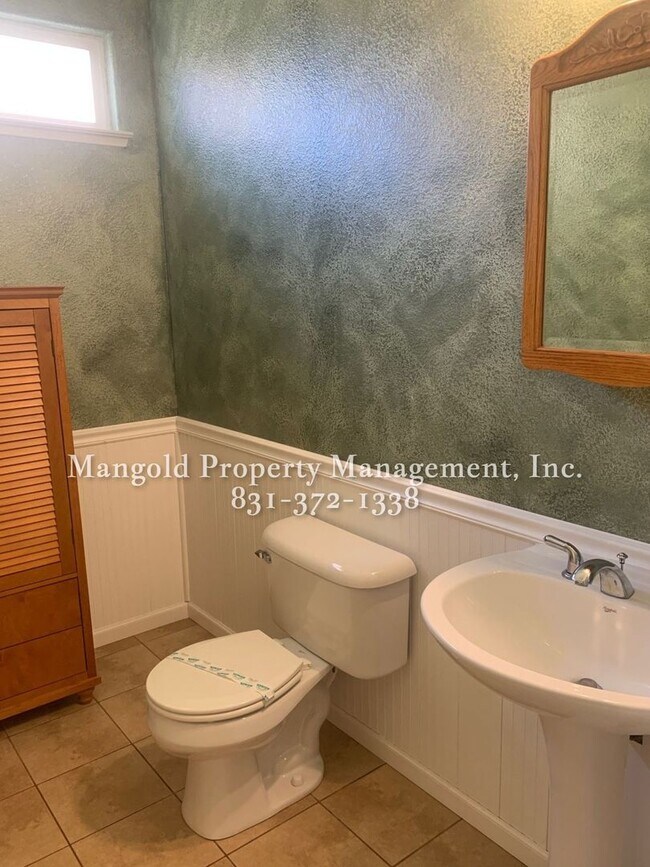 Building Photo - Beautiful 2-Bed, 2-Bath Home with Modern K...