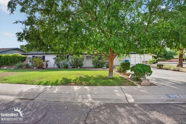 Building Photo - Charming 3Bdm 2Ba Home with Private Backyard in Phoenix!
