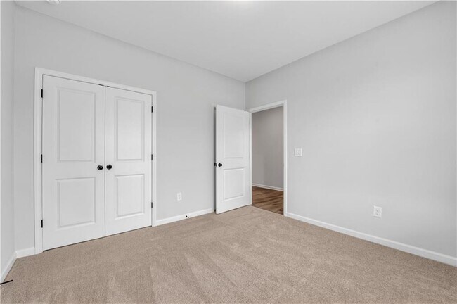 Building Photo - 1231 Jordan Brook Dr