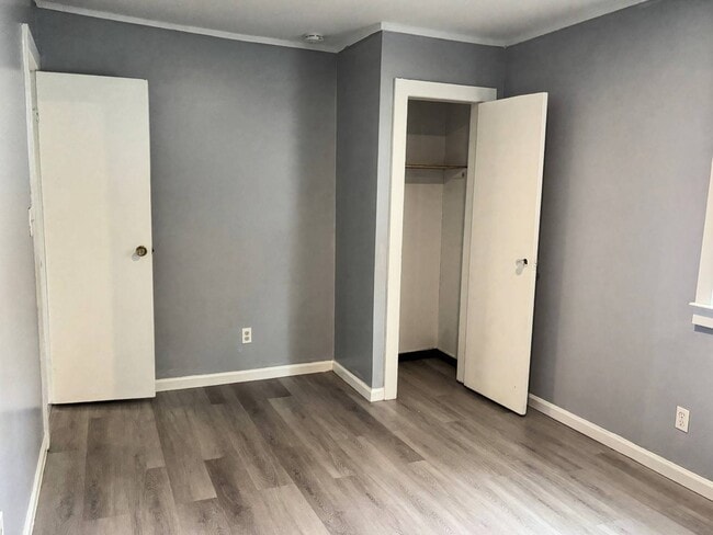 Building Photo - 210 Mt Prosper Rd