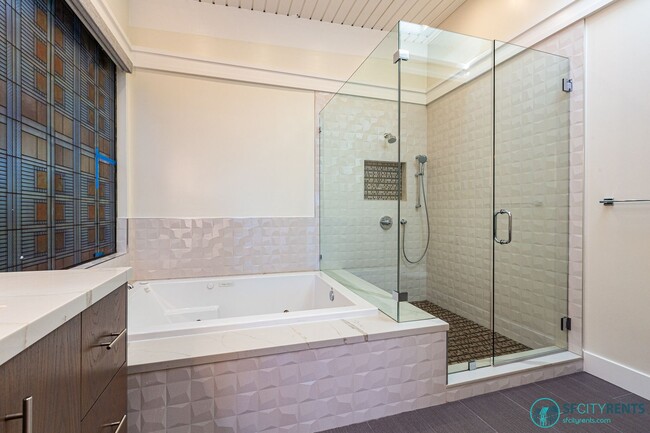 Building Photo - Sherwood Forest: Single Family Home w/ 2 C...