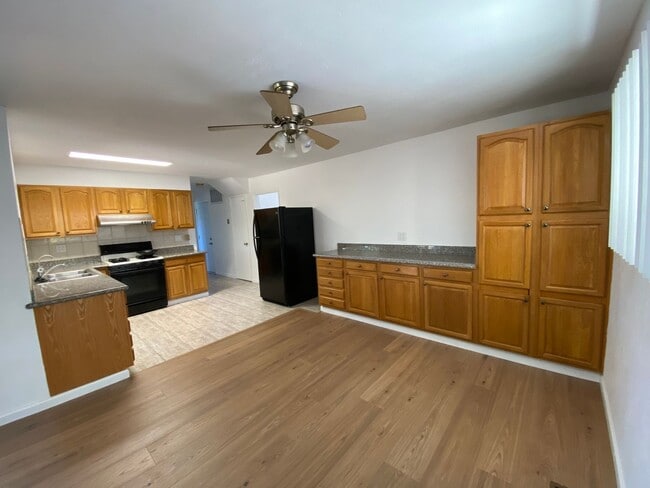 Building Photo - Charming 5 bed, 2.5 bath home in San Jose