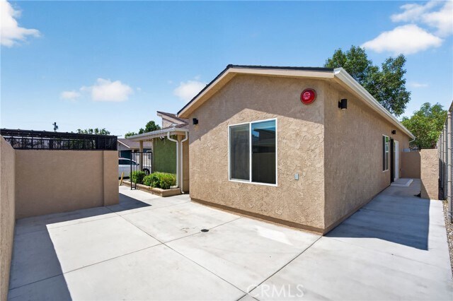 Building Photo - 8414 Burnet Ave